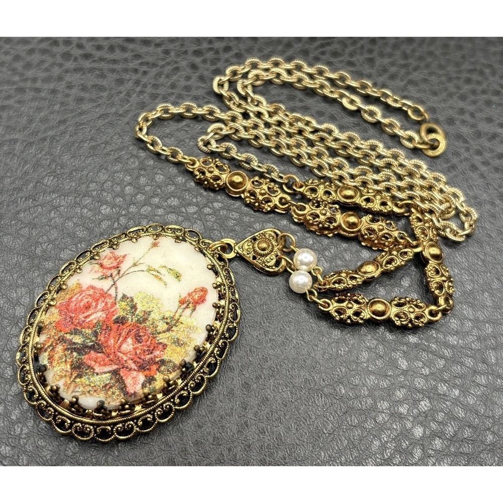 Vintage West Germany Filigree Floral Cameo Pendant Necklace Faux Pearl Gold Tone